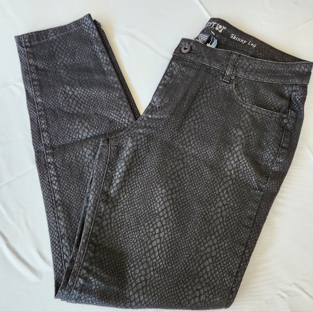 Gray Snake Print Skinny Leg Pants